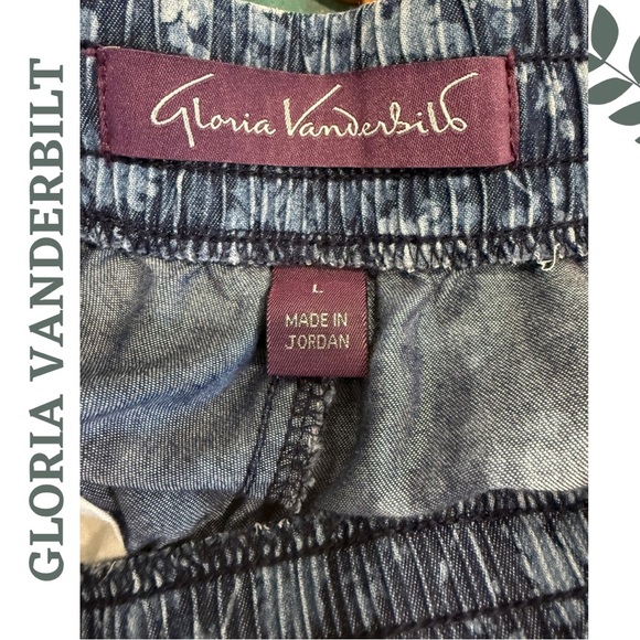 🛍️3/$40 Lightweight Floral Pants by Gloria Vanderbilt | Blue | Large - Picture 5 of 5